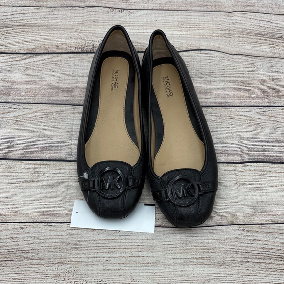 Michael Kors Black Flats with MK Emblem - Picture 1 of 4